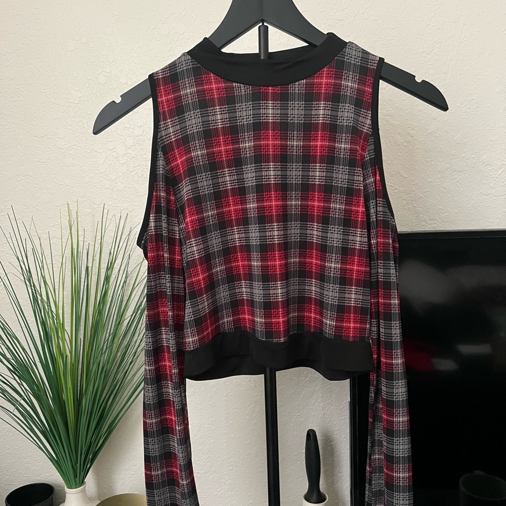 Plaid Sleeveless Top - Red and Black